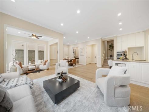 66 Berkshire Wood , Irvine, CA