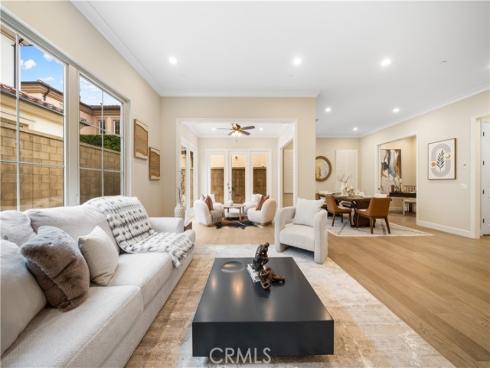 66 Berkshire Wood , Irvine, CA