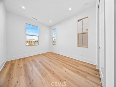 307 Brimwood , Irvine, CA