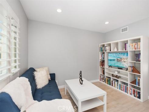 3 Summer Breeze , Irvine, CA