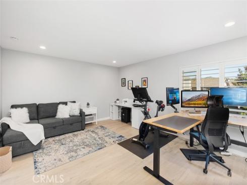 3 Summer Breeze , Irvine, CA