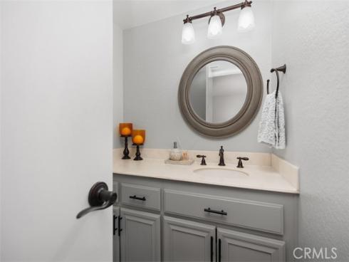 3 Summer Breeze , Irvine, CA