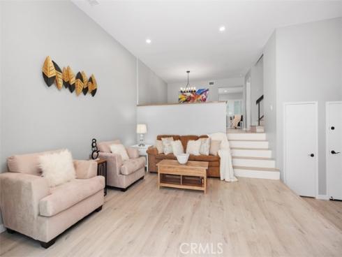 3 Summer Breeze , Irvine, CA