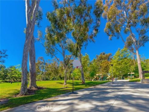 3 Summer Breeze , Irvine, CA