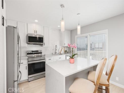 3 Summer Breeze , Irvine, CA