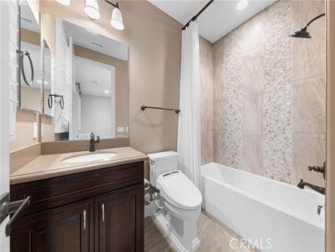 55 Fenway , Irvine, CA