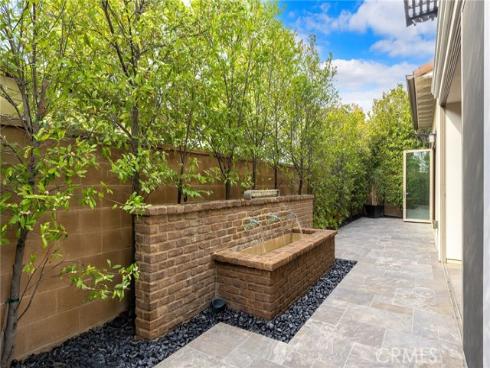 55 Fenway , Irvine, CA