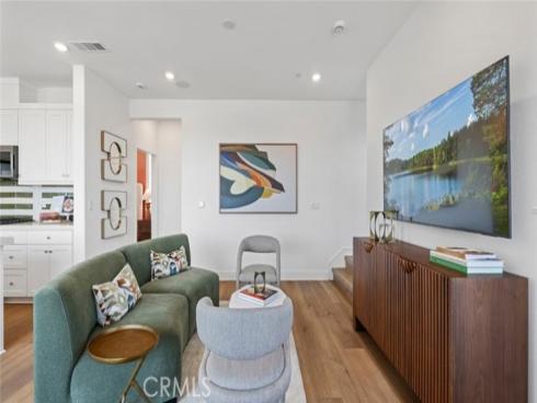 426 Lobata , Irvine, CA