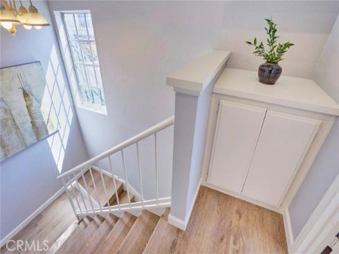 28 Columbia 18 , Irvine, CA