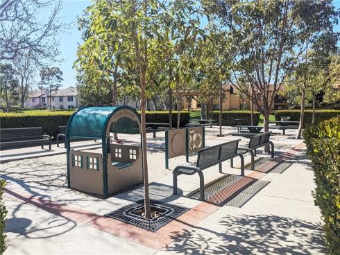 28 Columbia 18 , Irvine, CA