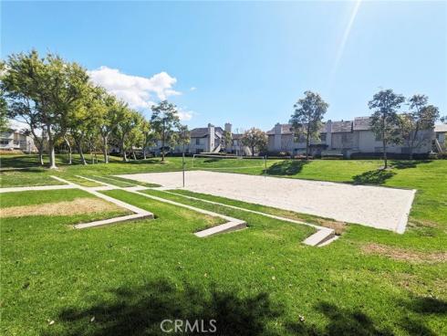 28 Columbia 18 , Irvine, CA