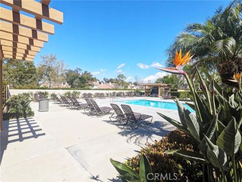 28 Columbia 18 , Irvine, CA