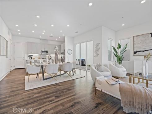 392 Baluster , Irvine, CA