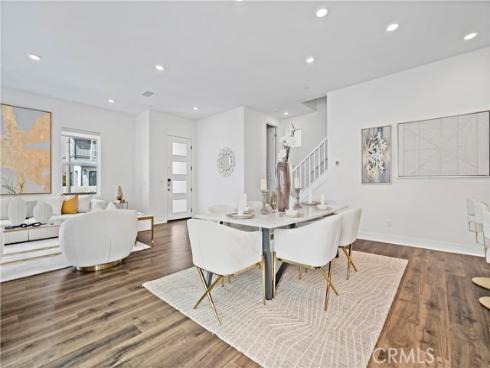 392 Baluster , Irvine, CA