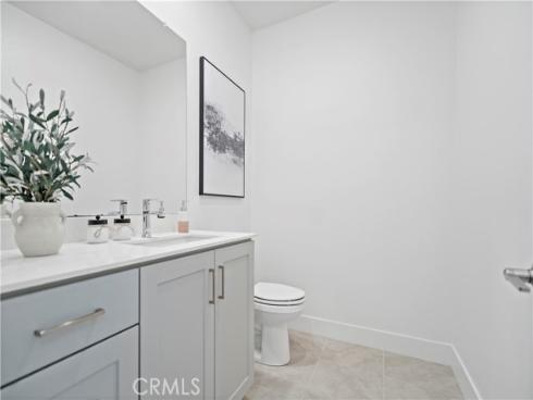 392 Baluster , Irvine, CA