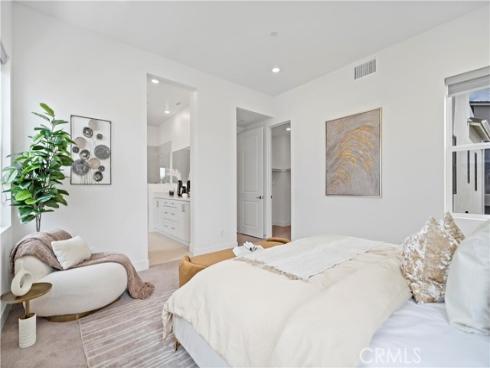 392 Baluster , Irvine, CA