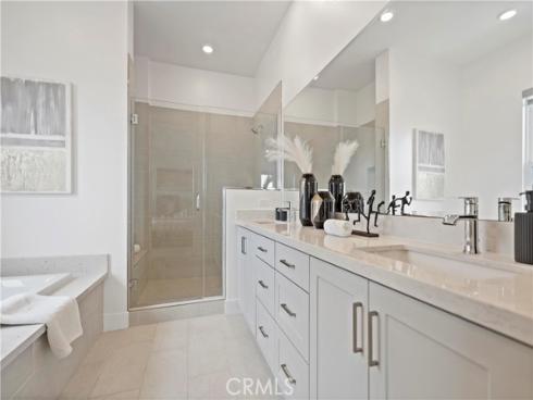 392 Baluster , Irvine, CA