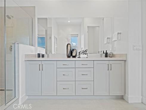 392 Baluster , Irvine, CA