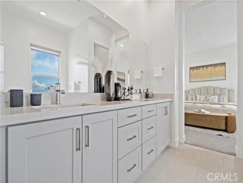 392 Baluster , Irvine, CA