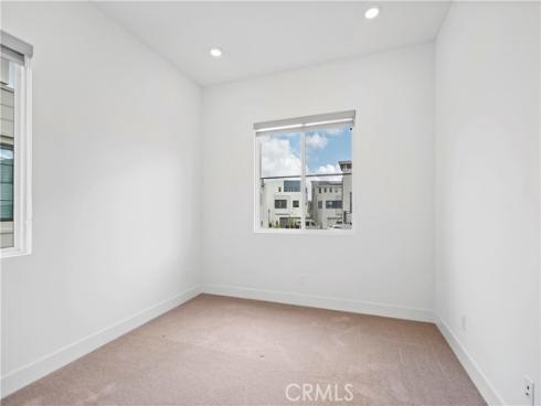 392 Baluster , Irvine, CA