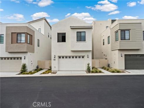 392 Baluster , Irvine, CA