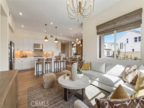 429 Mulligan , Irvine, CA