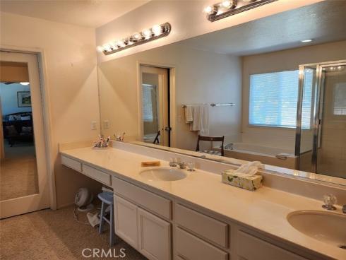 9  Calais  , Irvine, CA