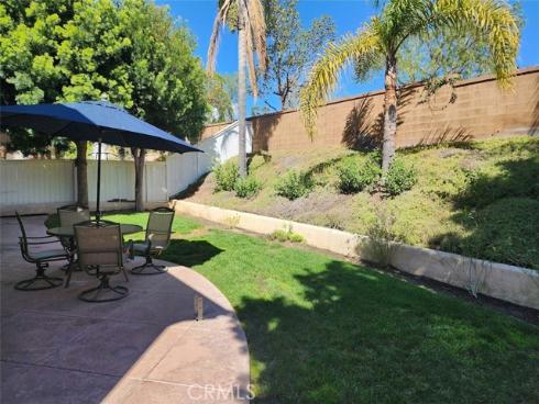 9  Calais  , Irvine, CA