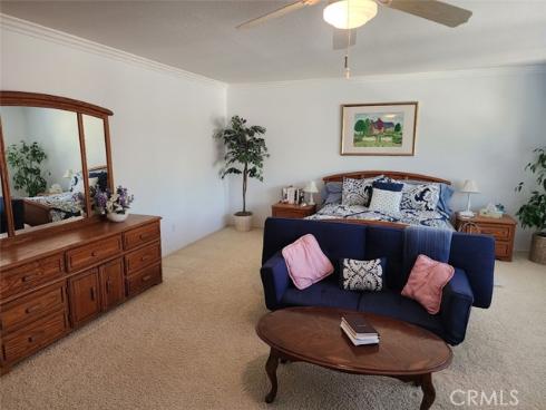 9  Calais  , Irvine, CA