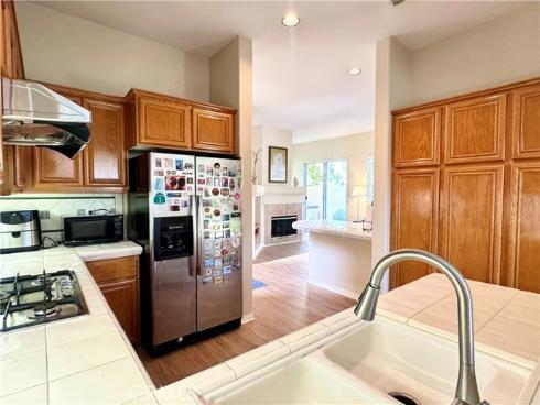 2 Altezza , Irvine, CA