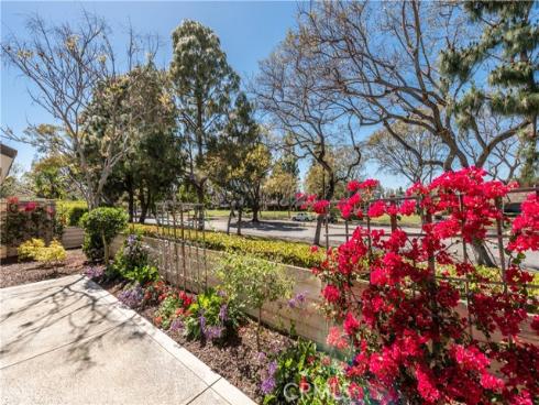 10 Windsong , Irvine, CA