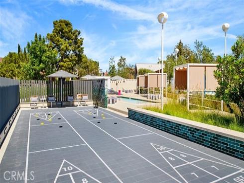 405 Mulligan , Irvine, CA