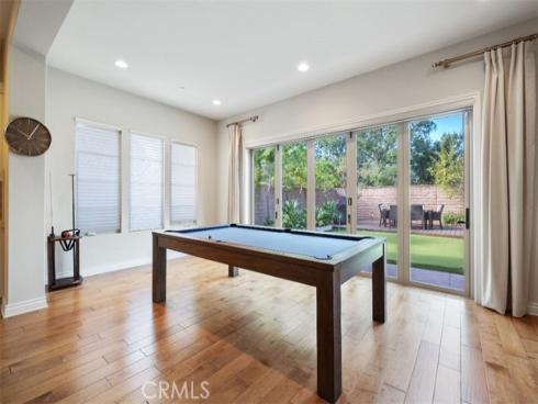 10 Shadybend , Irvine, CA