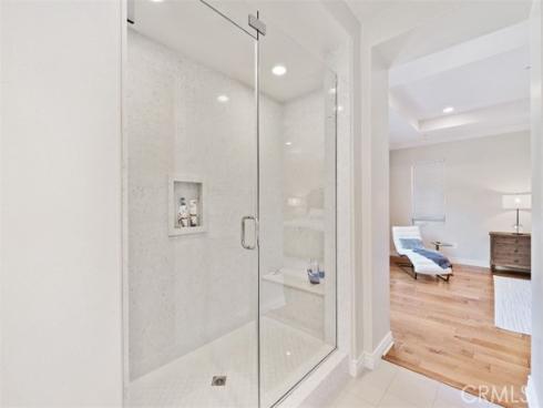 10 Shadybend , Irvine, CA