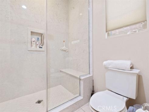 10 Shadybend , Irvine, CA