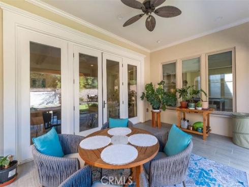 10 Shadybend , Irvine, CA