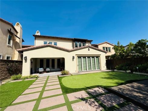10 Shadybend , Irvine, CA