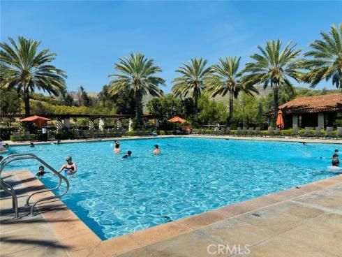 10 Shadybend , Irvine, CA