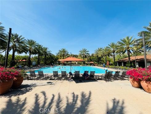 10 Shadybend , Irvine, CA