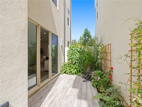 148  Modjeska  , Irvine, CA