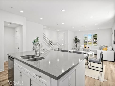 148 Modjeska , Irvine, CA