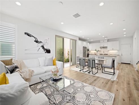 148 Modjeska , Irvine, CA