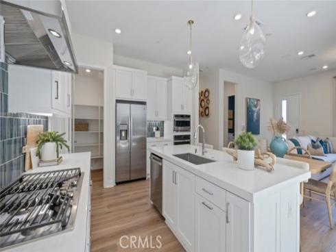 161 Scoville , Irvine, CA