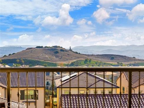 118  Sunnybank   Boulevard, Irvine, CA