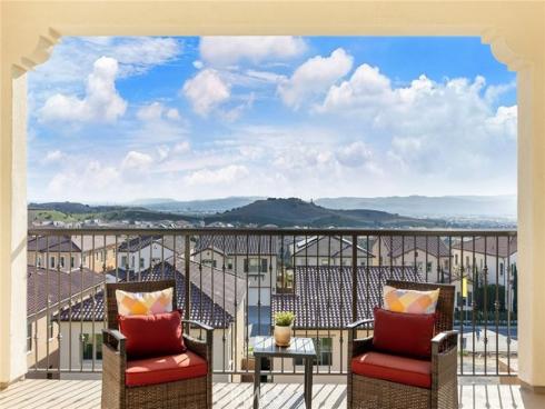 118  Sunnybank   Boulevard, Irvine, CA