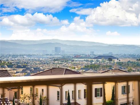 118  Sunnybank   Boulevard, Irvine, CA