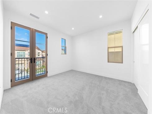 118  Sunnybank   Boulevard, Irvine, CA