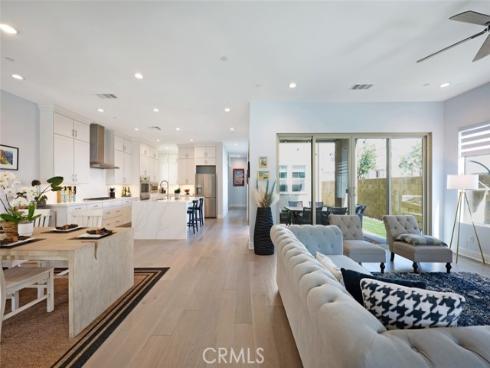 135 Bosal , Irvine, CA