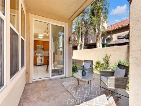 2 Ellisworth Aisle , Irvine, CA