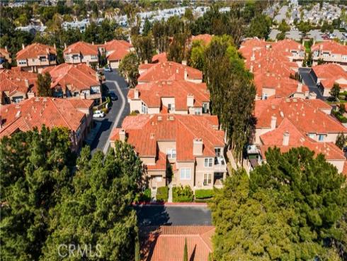 2 Ellisworth Aisle , Irvine, CA